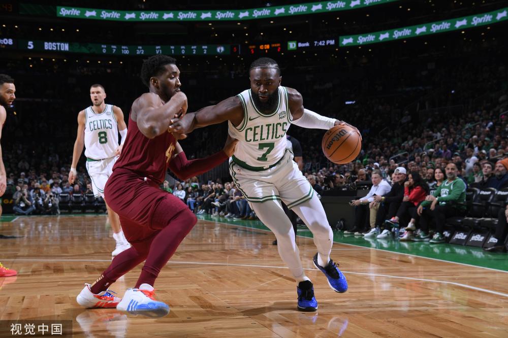 并可能吸引 并可能吸引