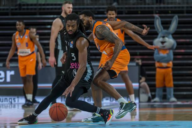 中果断破局 中果断破局