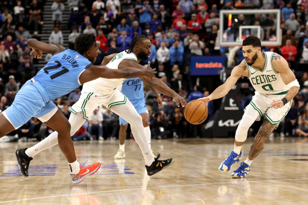 完成抢断 完成抢断