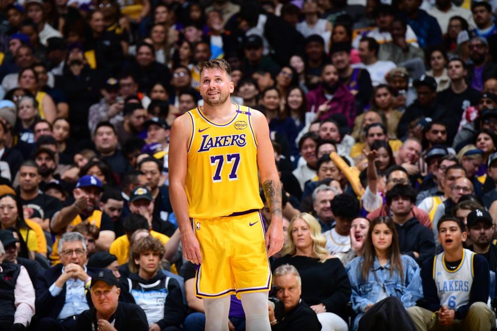 也点燃了球 也点燃了球