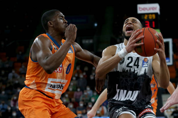 这也是向党 这也是向党